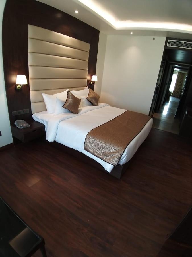Hotel Dvij Inn Dźajpur Zewnętrze zdjęcie