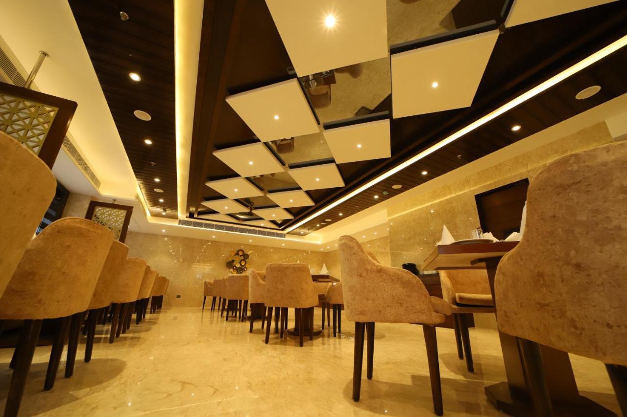 Hotel Dvij Inn Dźajpur Zewnętrze zdjęcie