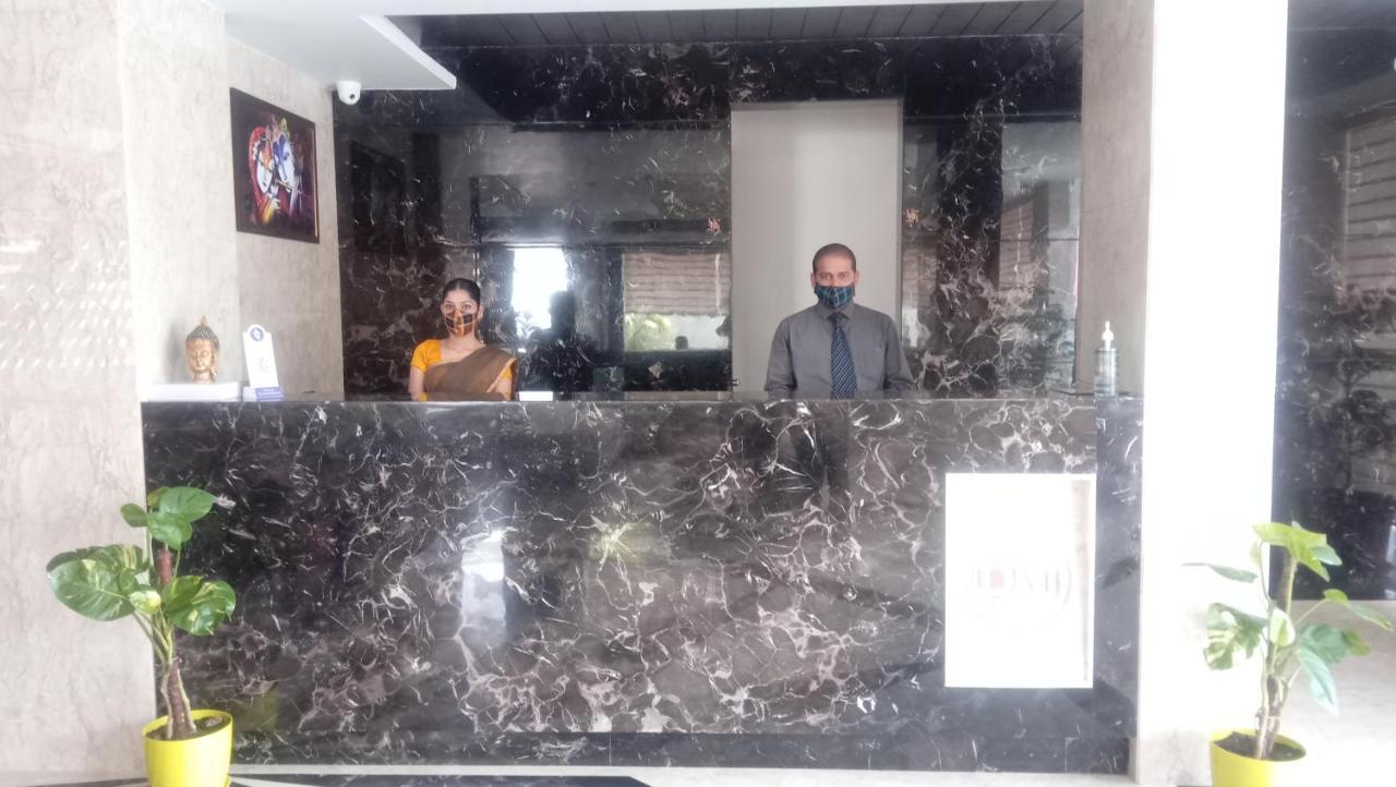 Hotel Dvij Inn Dźajpur Zewnętrze zdjęcie