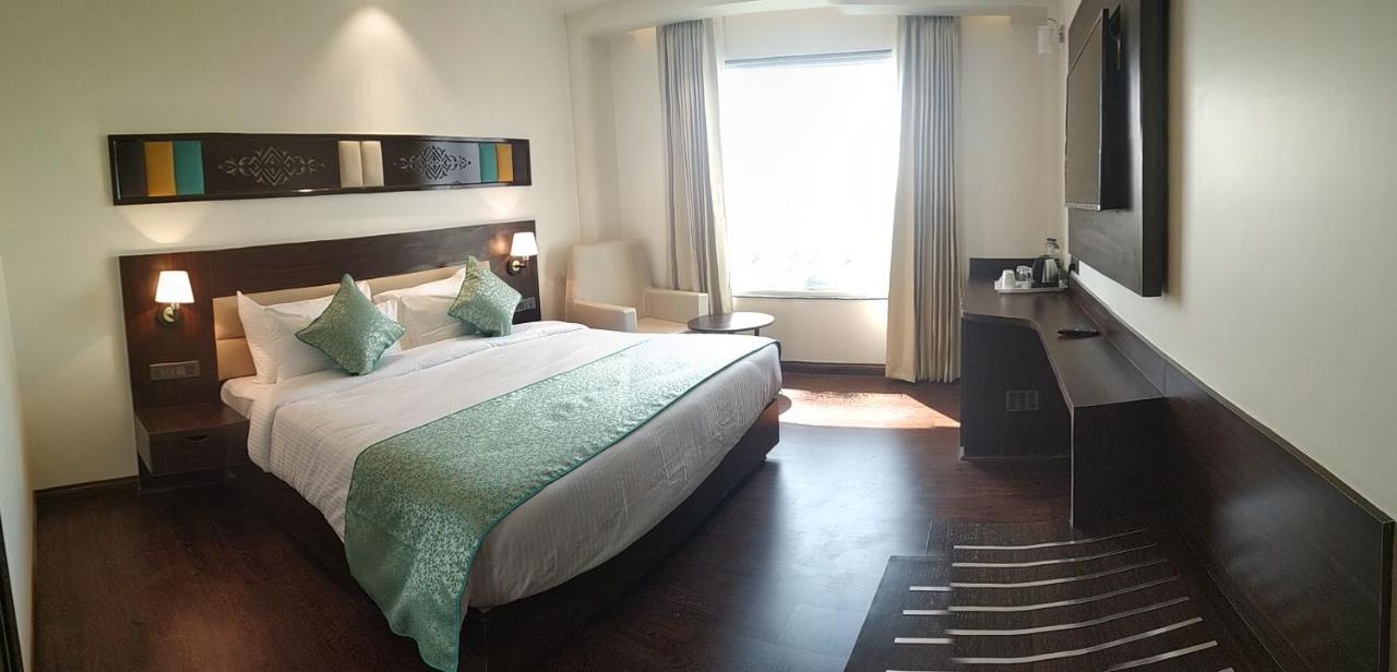 Hotel Dvij Inn Dźajpur Zewnętrze zdjęcie
