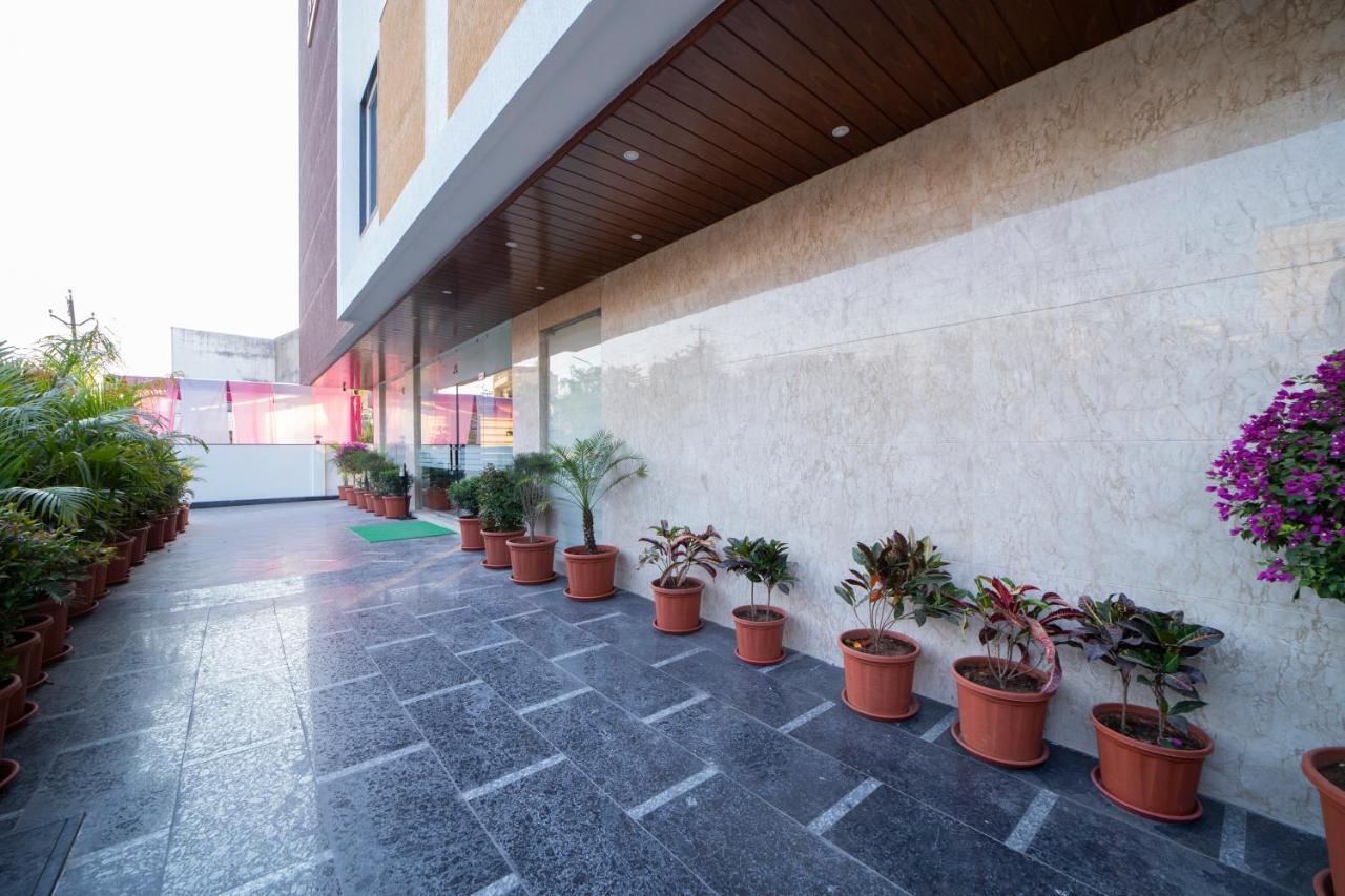 Hotel Dvij Inn Dźajpur Zewnętrze zdjęcie